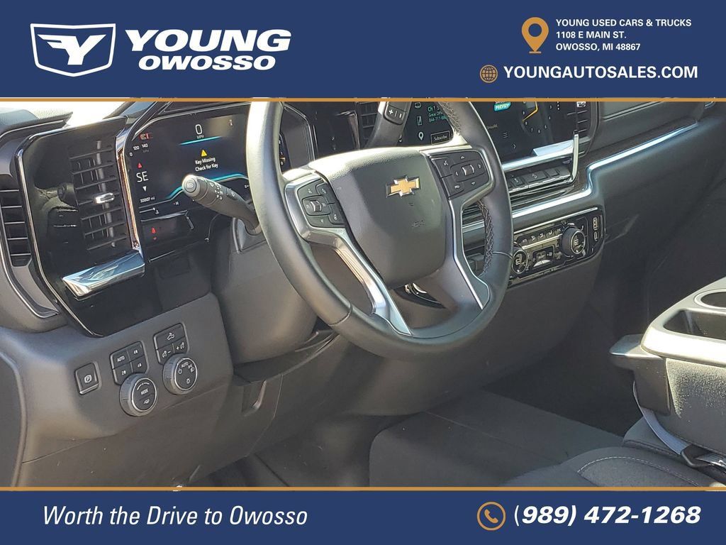 Certified 2024 Chevrolet Silverado 1500 LT AWD/4WD image 10