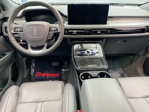 Used 2023 Lincoln Nautilus Reserve AWD/4WD image 15