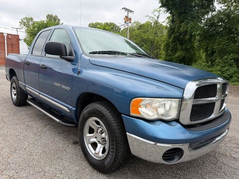 Used 2003 Dodge Ram 1500 Truck 2WD Quad Cab image 3