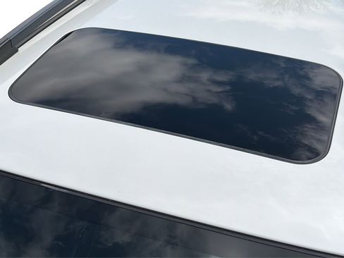 Used 2016 Subaru Crosstrek 2.0i Premium w/ Moonroof Package image 11