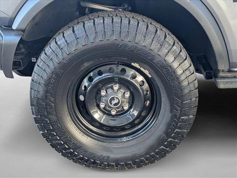 Used 2022 Ford Bronco Black Diamond image 9