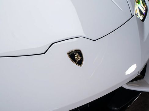 Used 2017 Lamborghini Huracan LP 610-4 AWD/4WD image 6