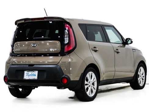 Used 2014 Kia Soul + w/ Audio Package FWD image 5