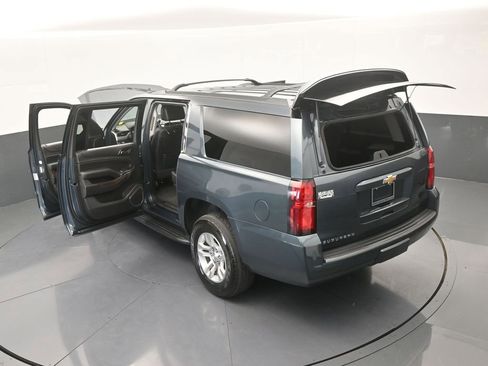 Used 2020 Chevrolet Suburban LT RWD image 79