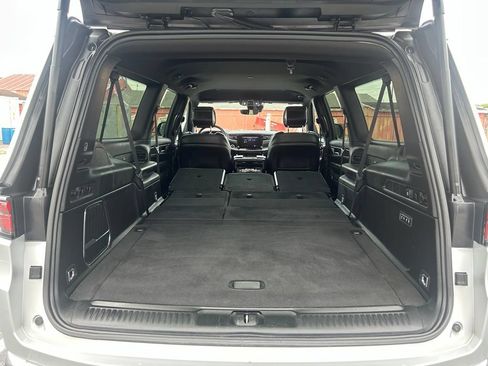 Used 2024 Jeep Wagoneer L Series II w/ Flexible Seating Group AWD/4WD image 43