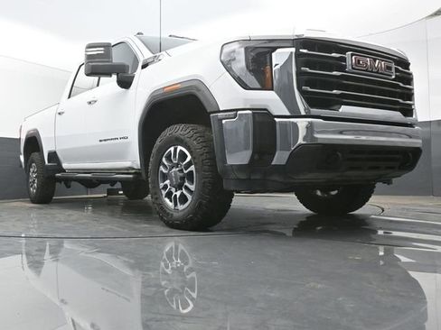 Used 2024 GMC Sierra 2500 SLE w/ SLE Convenience Package AWD/4WD image 1