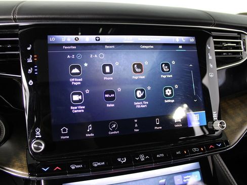 Used 2022 Jeep Grand Wagoneer Series I image 27