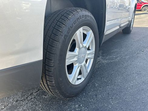 Used 2016 GMC Terrain SLE image 6