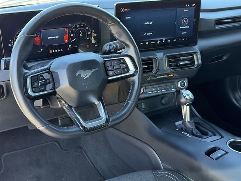 Certified 2025 Ford Mustang Coupe image 11