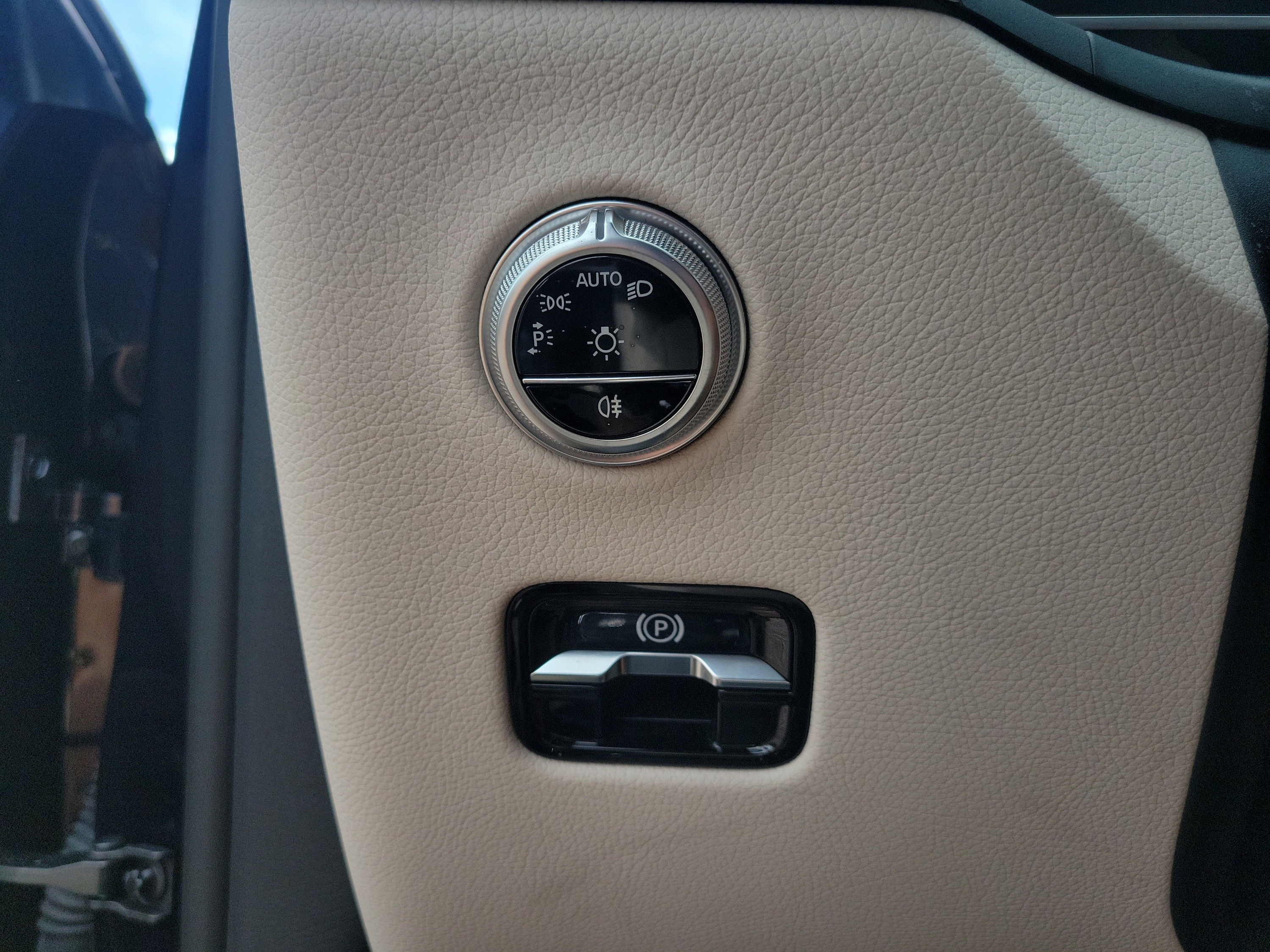 Certified 2024 Mercedes-Benz GLC 300 4MATIC image 20