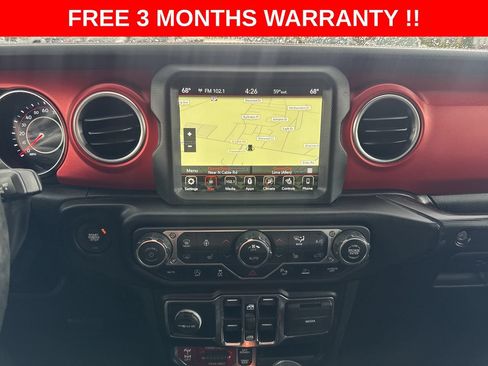 Used 2022 Jeep Wrangler Unlimited Rubicon w/ LED Lighting Group AWD/4WD image 19
