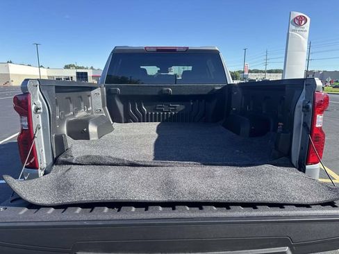 Used 2026 Chevrolet Silverado 1500 LT AWD/4WD image 10