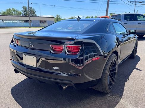 Used 2013 Chevrolet Camaro SS w/ SS Performance Package RWD image 5