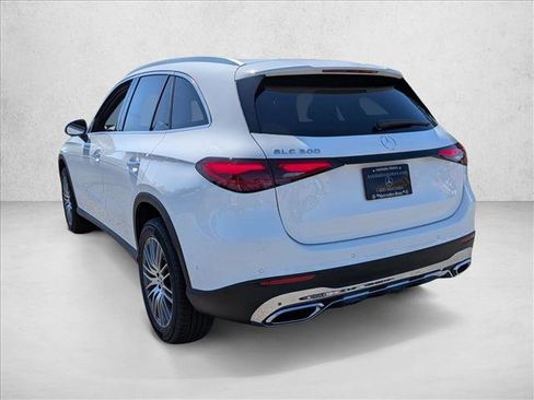 Used 2026 Mercedes-Benz GLC 300 image 8