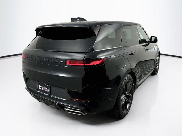 Used 2025 Land Rover Range Rover Sport SE AWD/4WD image 5