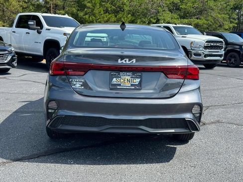 Used 2024 Kia Forte LXS FWD image 4