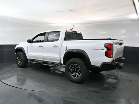 Used 2026 Chevrolet Colorado ZR2 w/ Technology Package AWD/4WD image 3