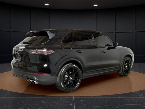 Used 2019 Porsche Cayenne S AWD/4WD image 5