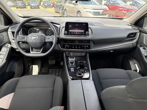 Certified 2025 Nissan Rogue S image 19