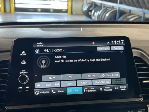 Certified 2025 Honda Odyssey Elite image 24