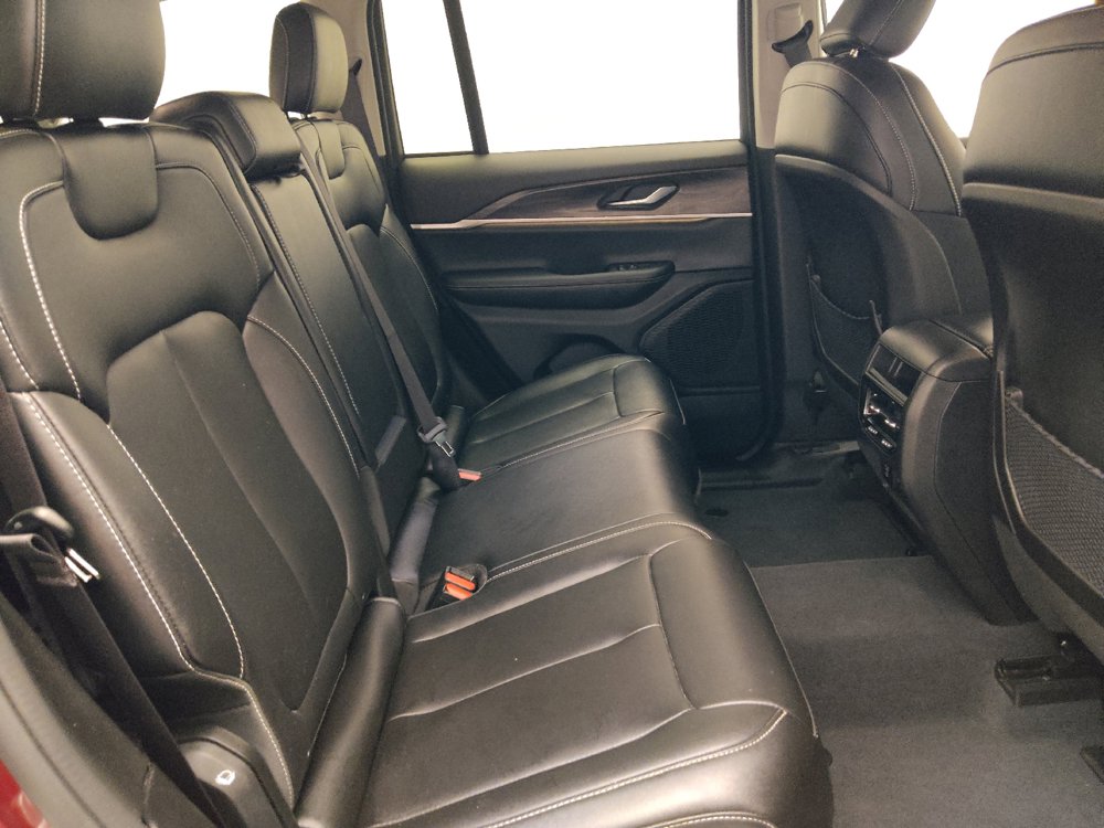 Used 2023 Jeep Grand Cherokee Limited RWD image 19