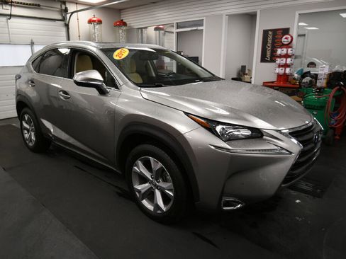 Used 2017 Lexus NX 300h AWD w/ Premium Package image 2