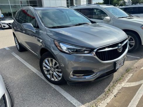 Used 2021 Buick Enclave Essence w/ Sound and Sites Package FWD image 2