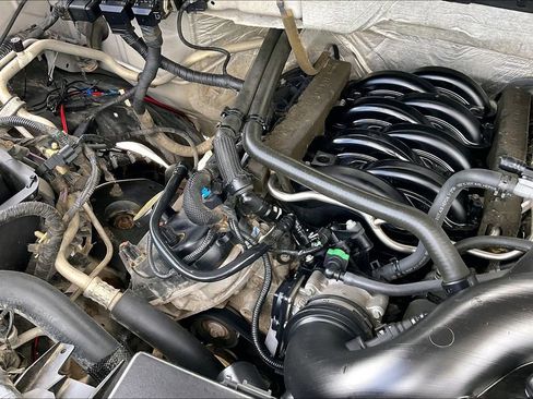 Used 2013 Ford F150 XLT w/ XLT Chrome Pkg image 30