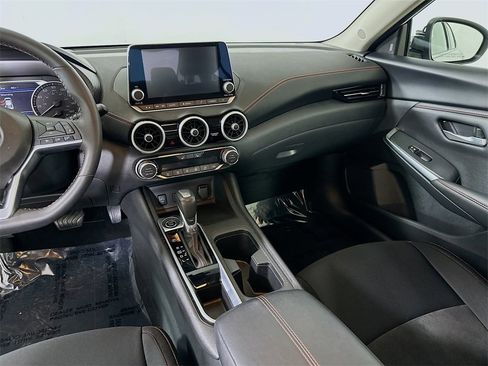 Used 2025 Nissan Sentra SR image 16