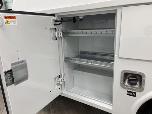 New 2025 Chevrolet Express 3500 Work Van w/ Power Convenience Package image 14