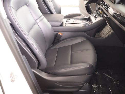 New 2026 Lincoln Aviator AWD image 14