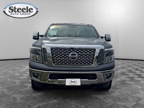 Used 2017 Nissan Titan SL image 6