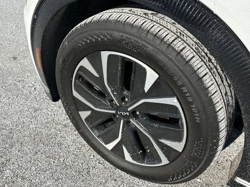 Used 2024 Kia EV6 Wind AWD/4WD image 7