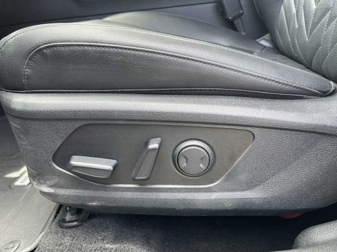 Used 2023 Kia Sportage X-Line AWD/4WD image 14