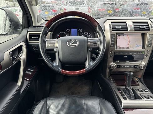 Used 2014 Lexus GX 460 Luxury image 21