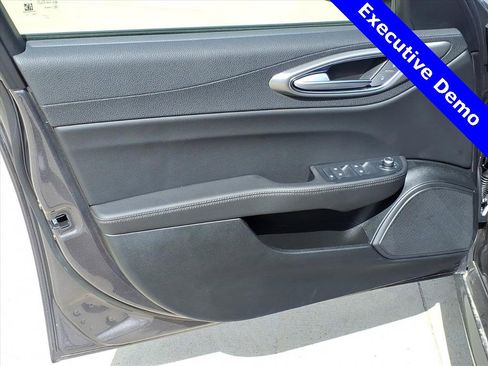 New 2025 Alfa Romeo Giulia AWD image 14