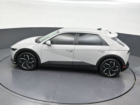 Used 2024 Hyundai Ioniq 5 SEL RWD image 16