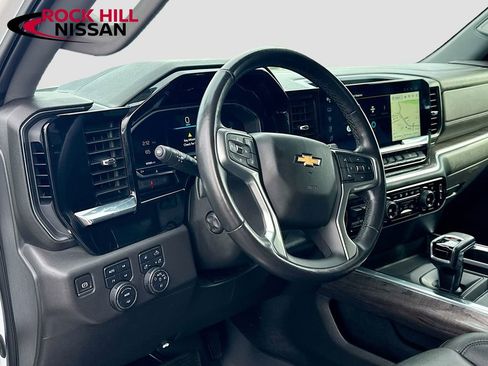 Used 2022 Chevrolet Silverado 1500 LTZ image 22