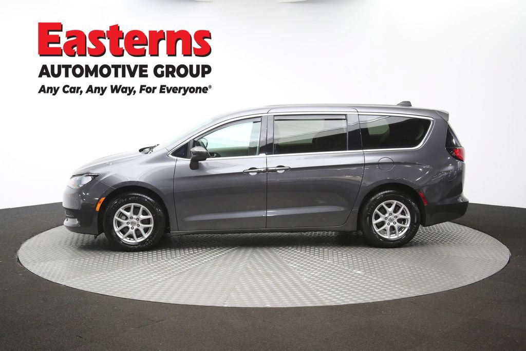 Used 2022 Chrysler Voyager LX FWD image 60