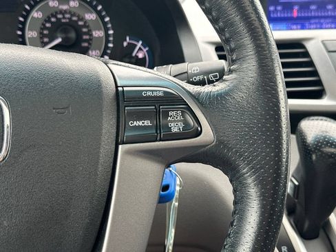 Used 2011 Honda Odyssey EX-L image 22