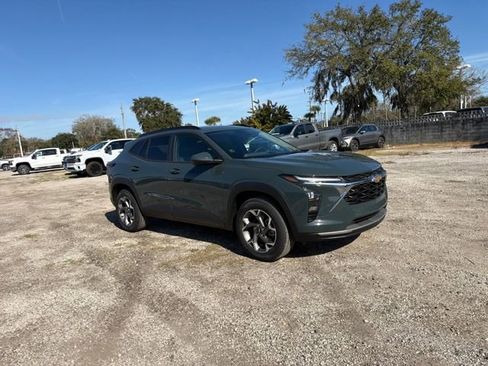 New 2026 Chevrolet Trax LT w/ Driver Confidence Package image 19