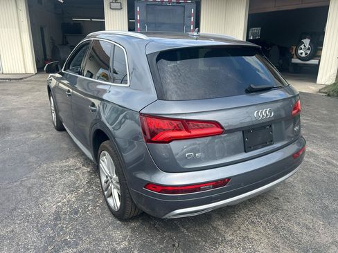 Used 2018 Audi Q5 2.0T Premium Plus w/ Premium Plus Package AWD/4WD image 5