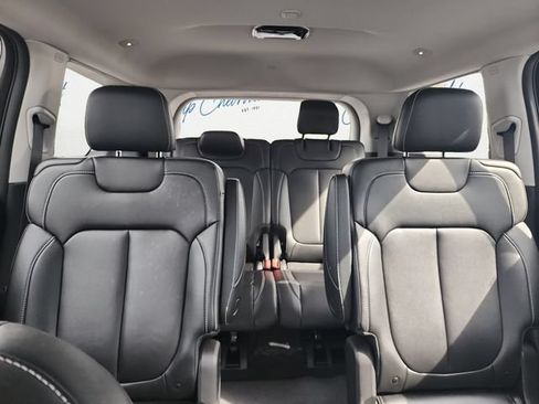 Used 2023 Jeep Grand Cherokee L Limited AWD/4WD image 12
