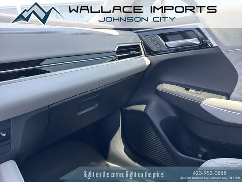 Used 2023 Mitsubishi Outlander SEL AWD/4WD image 12
