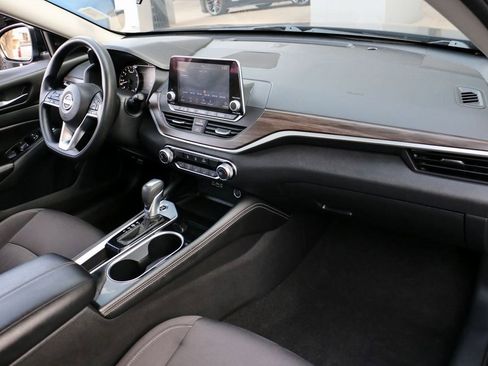 Used 2023 Nissan Altima 2.5 SV image 31