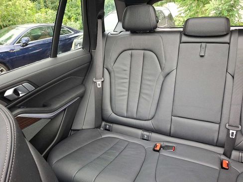 Used 2019 BMW X5 xDrive40i AWD/4WD image 12