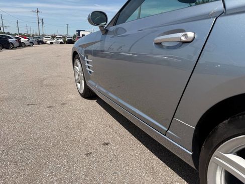 Used 2005 Chrysler Crossfire Limited RWD image 25