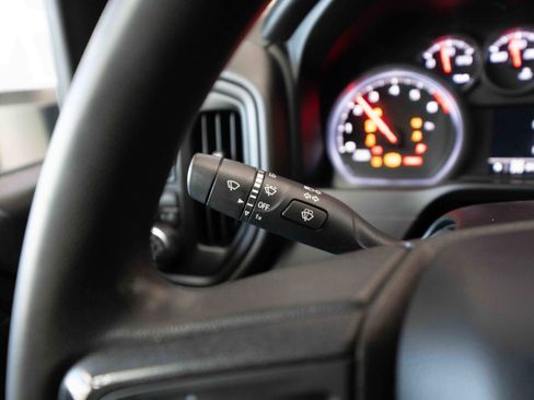 Used 2021 Chevrolet Silverado 2500 Custom w/ Custom Value Package image 13