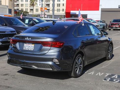 Certified 2022 Kia Forte LXS image 10