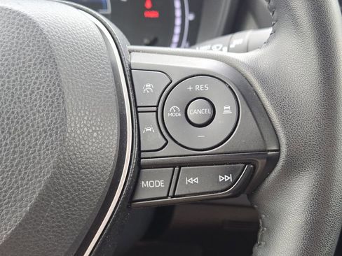 Certified 2025 Toyota Corolla SE w/ SE Premium Package FWD image 31